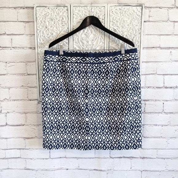 MARIO SERRANI Italy Geometric Lined Stretch Short Skirt - Picture 6 of 9